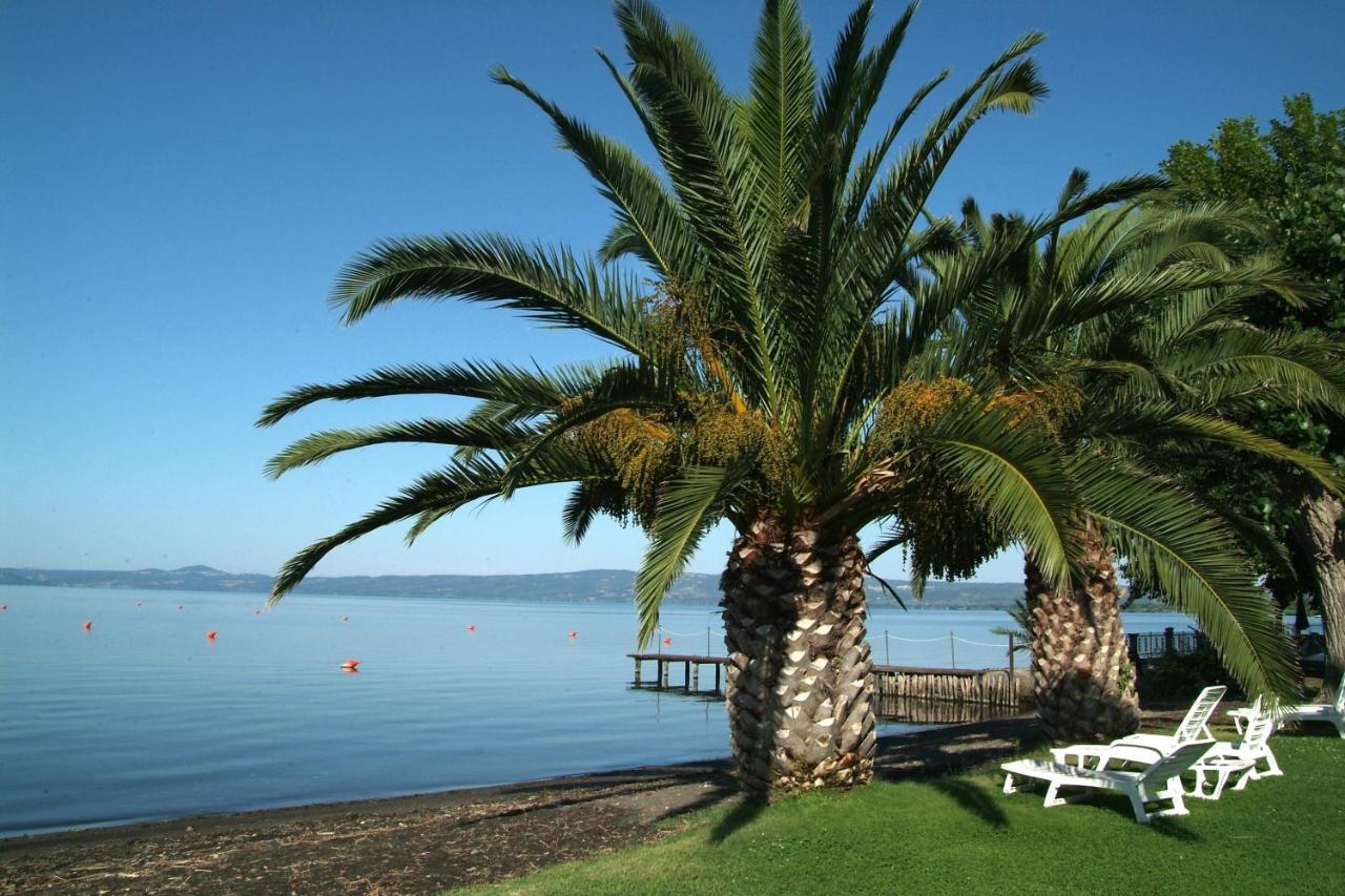 Hotel Eden Sul Lago Bolsena Exteriör bild
