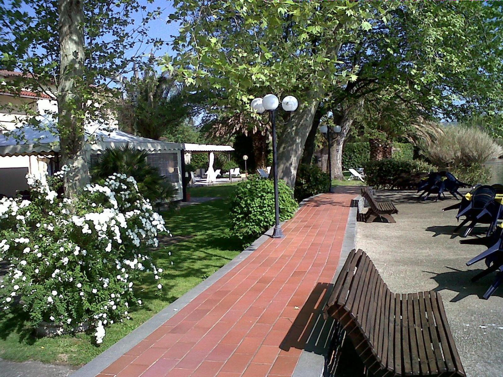 Hotel Eden Sul Lago Bolsena Exteriör bild