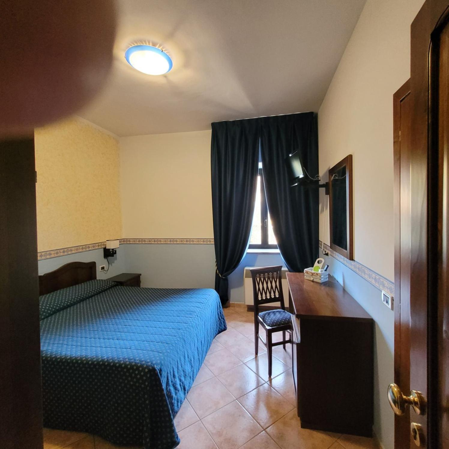 Hotel Eden Sul Lago Bolsena Exteriör bild