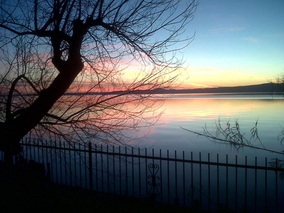 Hotel Eden Sul Lago Bolsena Exteriör bild