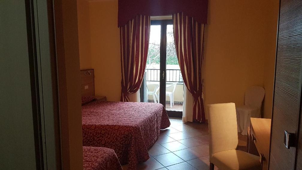 Hotel Eden Sul Lago Bolsena Exteriör bild